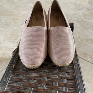 Aetrex Kylie Slip-ons